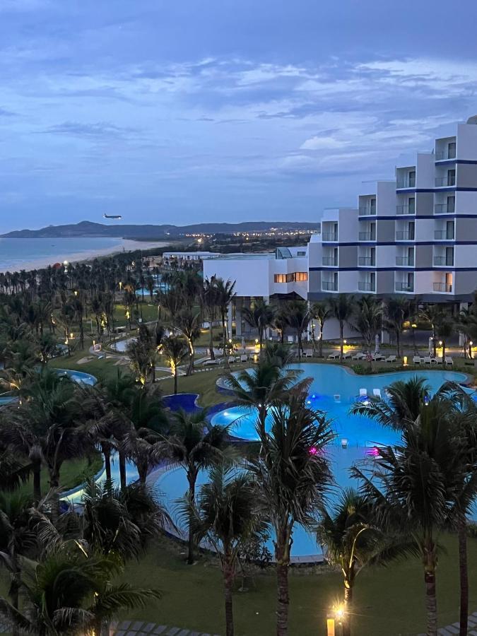 Rosemary Home At Bai Dai Beach Nha Trang - Seaview Condo Near Int'T Cam Ranh Airport Exteriör bild